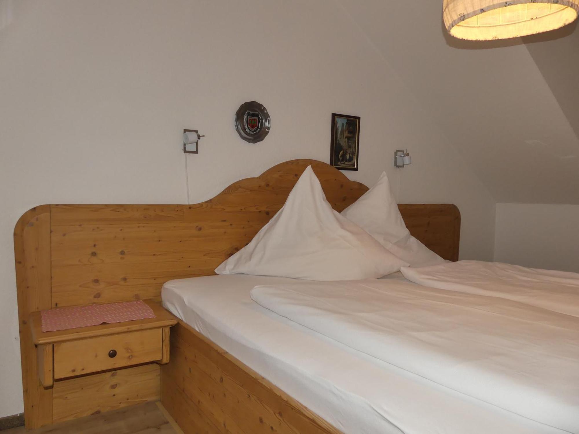 Haus Spornitz Ferienwohnung Миттенвальд Экстерьер фото